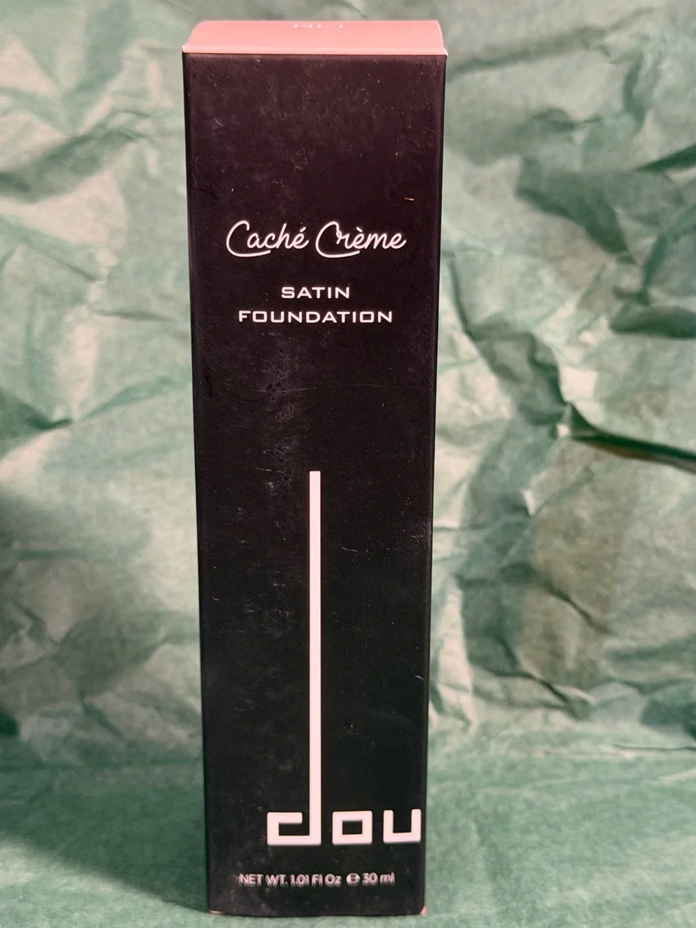 Doucce Caché Crème Satin Foundation NL1 - Neutral Light